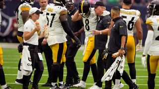 Steelers' Ramon Foster On Kenny Pickett In Week 5: "Hero Stuff Gotta Be Put On The Back Burner" (Steelers News). Photo by David J. Phillip / AP Photo